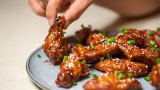 Настоящие хрустящие крылья по-корейски. Приготовьте курицу таким образом, результат вас удивит! 닭강정