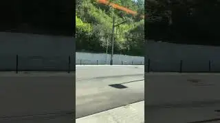 Життя іде
