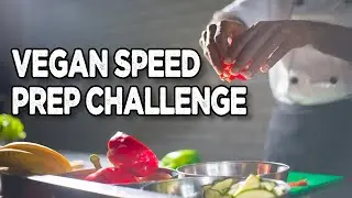 Man wearing knickers preps vegan food in under 3 mins 🤤🍲✅