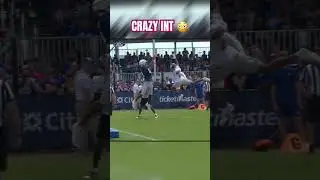 Jason Pinnock made an INSANE one-handed interception at 