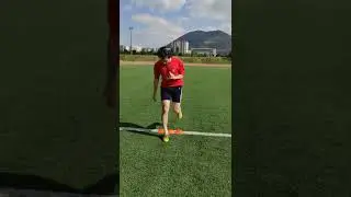 10 Dribbling Moves To Beat Defenders | Step By Step Dribbling Skills Tutorial