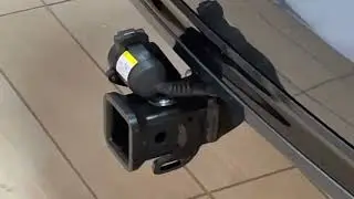 Volvo hidden retractable hitch...who knew that hitches could be cool!!?? 