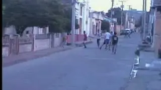 LOS MALETAS DEL BARRIO