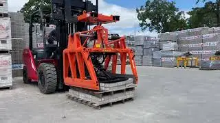 JKB | SGKPD layerpicker yard clamp in action @ Long Island USA