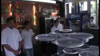 Drone waiters unveiled in Singapore - SocializeME