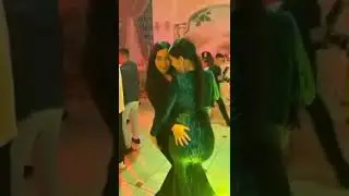 Düğün ortasında birbirini elleyen kızlar🔥🔥🔥😈😳😳