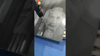 Гравировка портрета лазером CO2 На кафельной плите. Magnum granite engraving machine