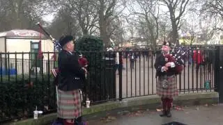 Scottish Bagpipes / Harry and steve  Hyde Park London مزمار القِرْبة الأسكوتلندية مع ستيف و هاري