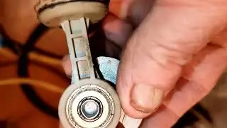 Автомобильный насос подкачки шин. Полный разбор.