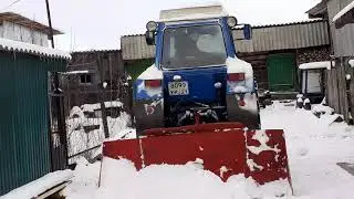 ЛТЗ 55 на прогулке и немного чистим дорогу.