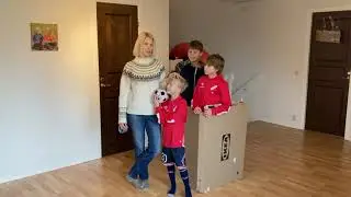 Family Fun: House basketball and football in a simple and fun way.