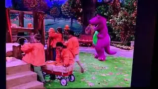 Barney’s Halloween Party S-M-I-L-E