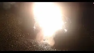 Как горит магний с песок и водой.