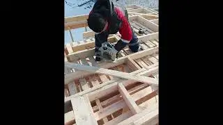 Врезание укосины в каркасную стену