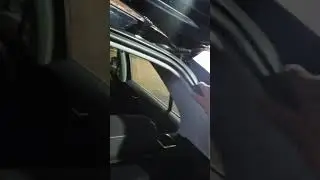 VW polo liftback сильный люфт стойки багажника