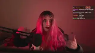 Хесус наконец то сменил пол но кое что забыл отрезать)