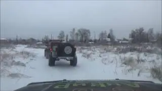 Нива с прицепом АНВИР делает Крузак на 35-х колесах