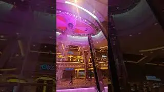 Floating bar on the Allure of the Seas 😁 this cruiee is amazing!! super colorful