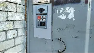 Лифт-залипайка (КМЗ-1993 г.в) с административным приказником, город Саратов, Тульская 1 подъезд 2