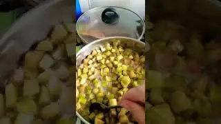 Варю варенье из Ревеня