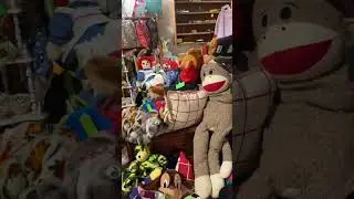 I'm thrifitng today at Calhoun Pickers and decided to take you along with me!