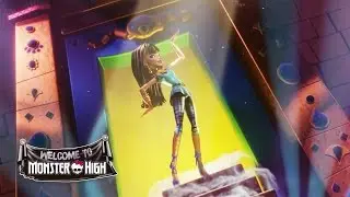 The Ghouls Rescue Cleo | Welcome To Monster High | Monster High
