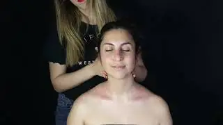 MASSAGGIO PARADISIACO A MIA COGNATA!! 💆💕 ASMR (Neck Massage)