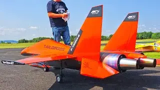 CRAZY MANEUVERS WITH THRUST VECTOR!! HUGE SUCHOI SU-30 RC TURBINE JET MODEL FLIGHT DEMONSTRATION