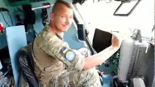 Військовий пілот Василь Мулік читає власну поезію.