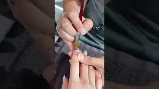 come with me to get my nails done :)