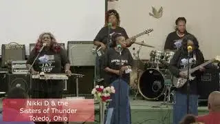 Jay Fingertips Caver Musical Tribute - Nikki D & the Sisters of Thunder
