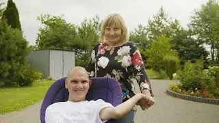 Usługi indywidualnego transportu door to door wersja 60 sekund film z audiodeskrypcją