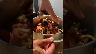 Как приготовить шашлык из свиной шеи.