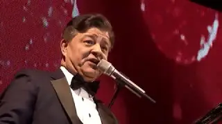 Nyári Károly - Szeretlek én (Besame Mucho) (Nyári Károly - Budapesti Karácsonyi Koncert BKK 2016.)