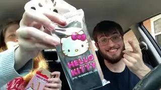 TRYING JAPANESE SWEETS WITH MY GIRLFRIEND!!