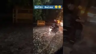 Heavy Rain In Delhi |  Water Logging🌩️ #youtubeshorts #viralvideo #trending #viral #shorts #reels