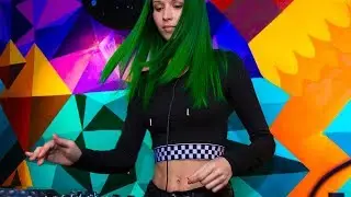 ‪@djmissmonique‬