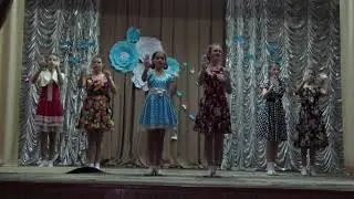 Кто теперь поверит что когда то, наши мамы были меньше нас.