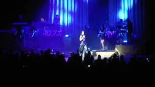 Live Performance: Nelly Furtado - 