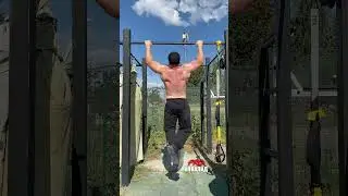 Подтягивания на перекладине.  #василийхиминец #backworkout #людисограниченнымивозможностями
