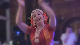 Индийские танцы на праздник заказать в Петербурге