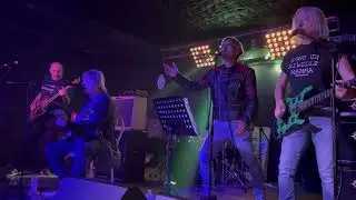 Skiantos - Kakkole (con Pietro Petulant dei Guttalax)