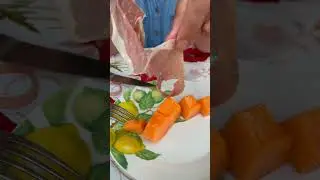 Дыня с Прошутто melone con prosciutto
