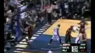 Vince Carter 4 dunks on Alonzo Mourning