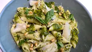 Easy Meal ONLY 6 Ingredients! Creamy Penne Pasta with Pesto Sauce
