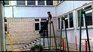 подъем переворотом назад