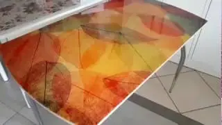Стол Листья цветные