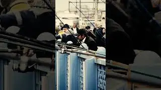 "Hep yolcuyuz böyle gelir gideriz..." ~ Neşat ERTAŞ ~ galata köprüsünde balık tutan adam #istanbul