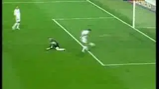 Real Madrid vs Valladolid - Raul Goooool