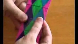 Hexagonal Kaleiodocycle